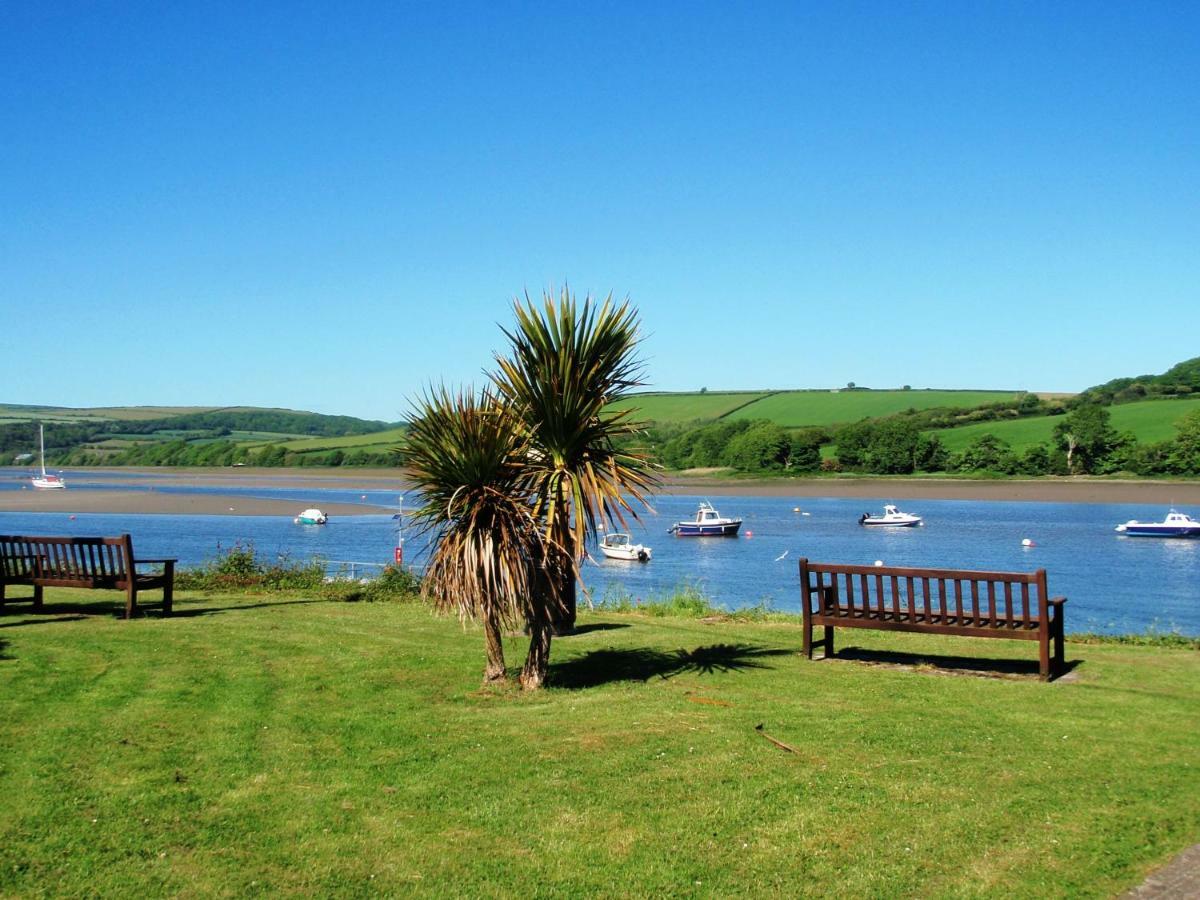 Cardigan Bay Holiday Park Exterior photo